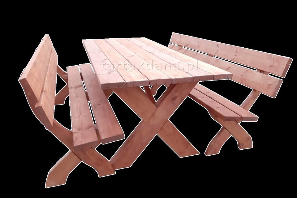 Drewniane meble ogrodowe wykonane z litego drewna