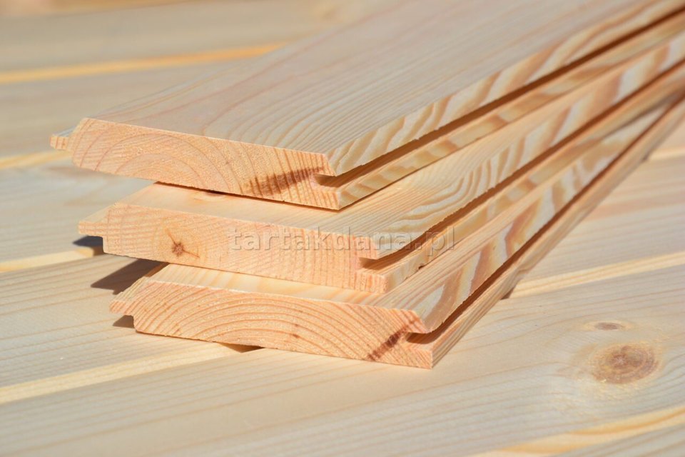 Podbitka dachowa z boazerii drewnianej pióro-wpust