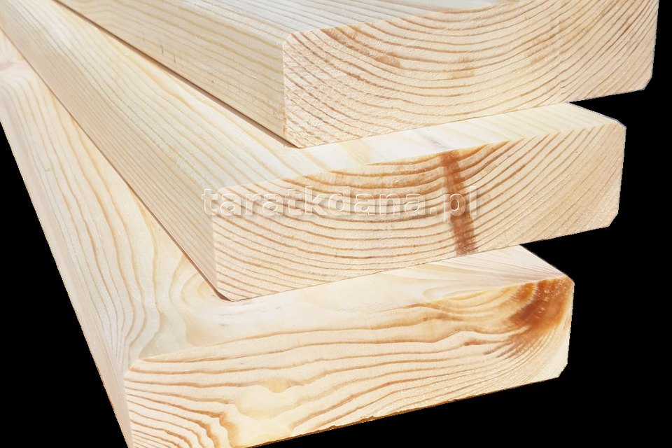 Taras z desek drewnianych w naturalnym kolorze